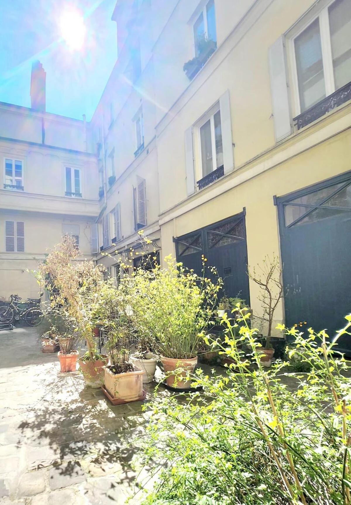 Renovated, Easy Access, Quiet In Le Marais Paris